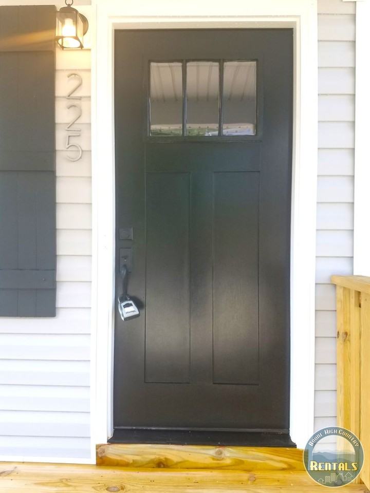 3/2.5 Modern Home off 421 in Boone, R - Photo 4 of 50