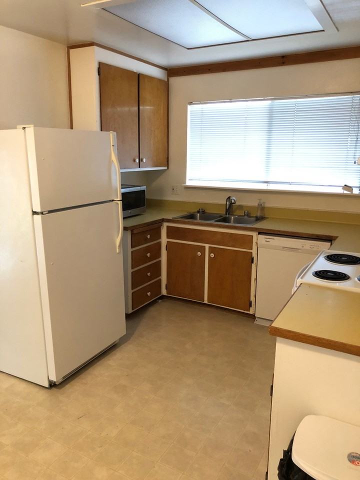 2737 Loyola Dr - Photo 7 of 12