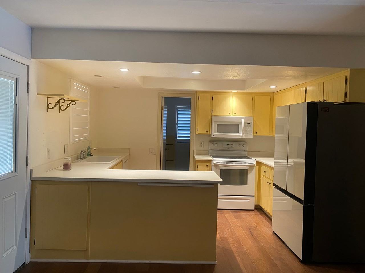 1480 W University Heights Dr N - Photo 3 of 8