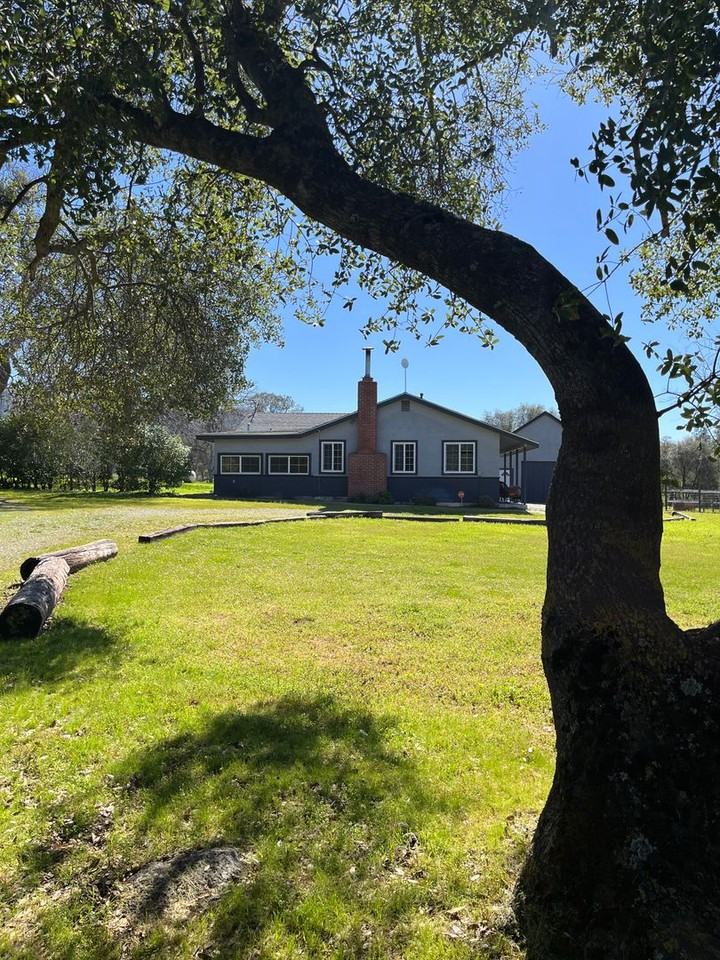 2886 State Highway 140 - Photo 2 of 34