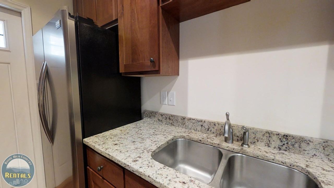 Forrest Edge - Photo 6 of 20