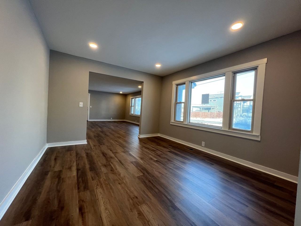 571 Stevenson St - Photo 7 of 25