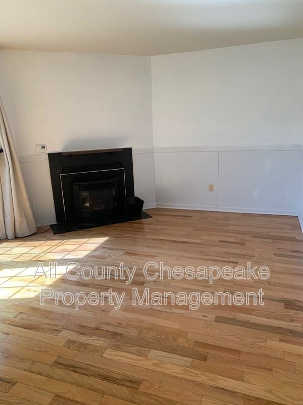 949 Whispering Ridge Ln - Photo 6 of 18