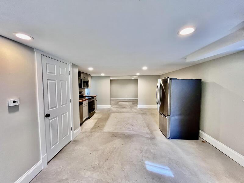 3006 Cherokee St - Photo 3 of 12