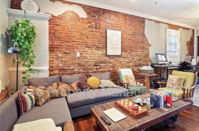 1035 E 5th St - Photo 3 of 15