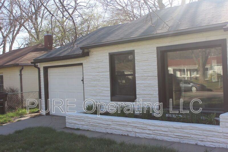 670 S 69th St - Photo 3 of 33