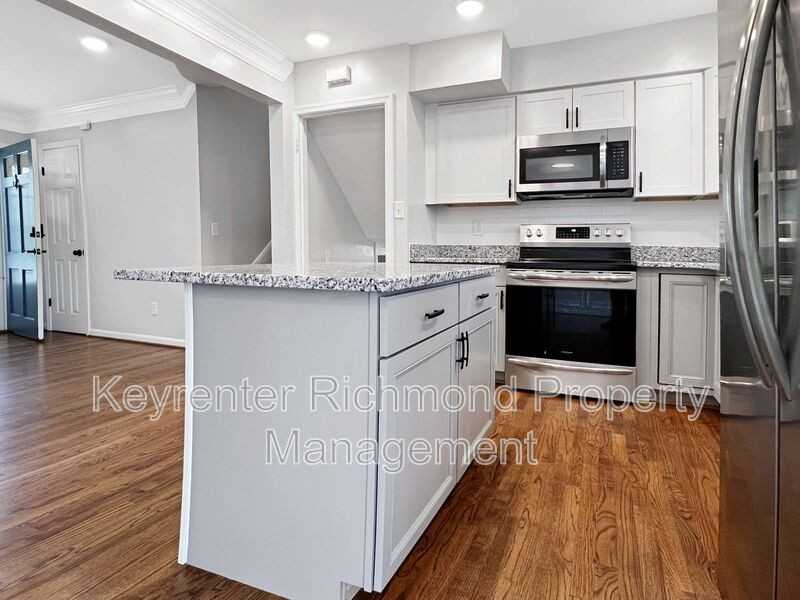 2704 Susten Ct - Photo 6 of 23