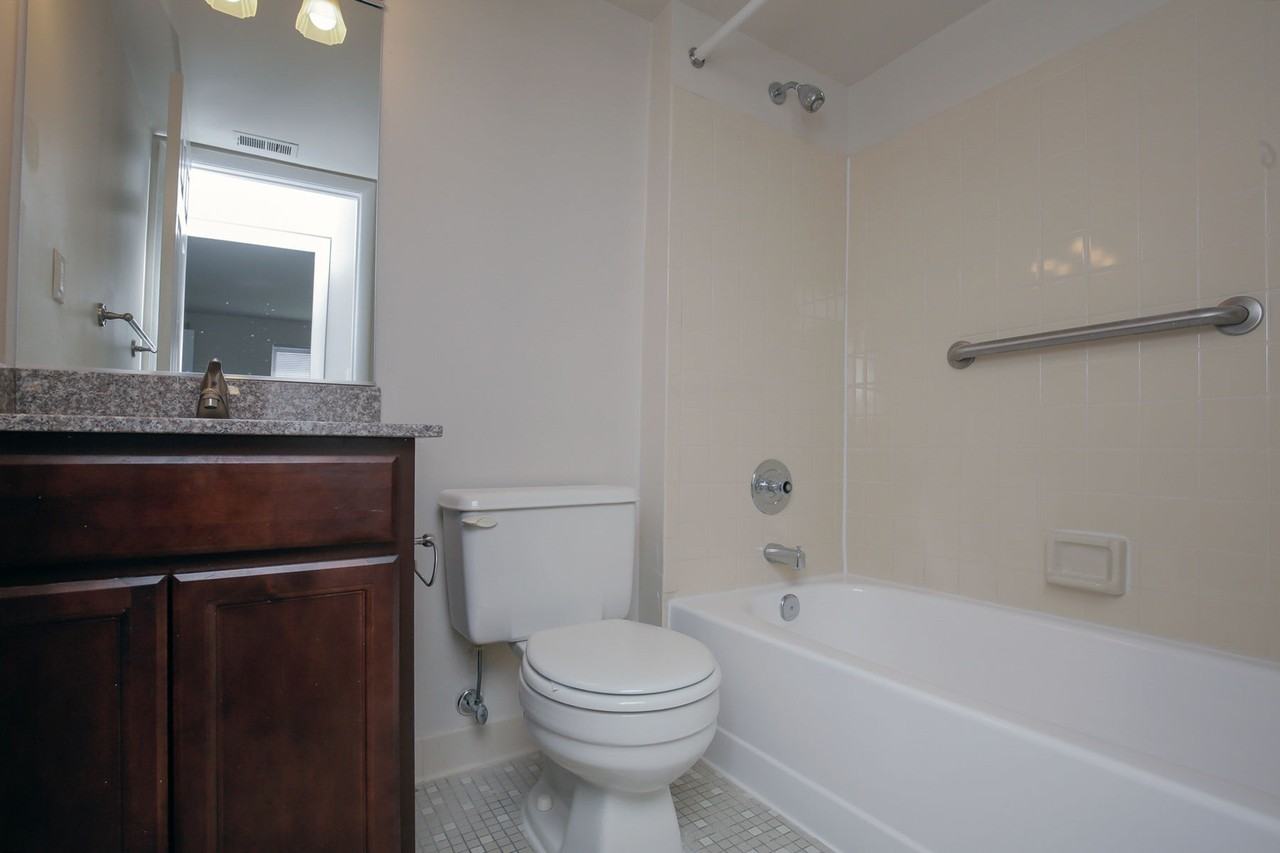 Burnam Woods - Photo 5 of 11