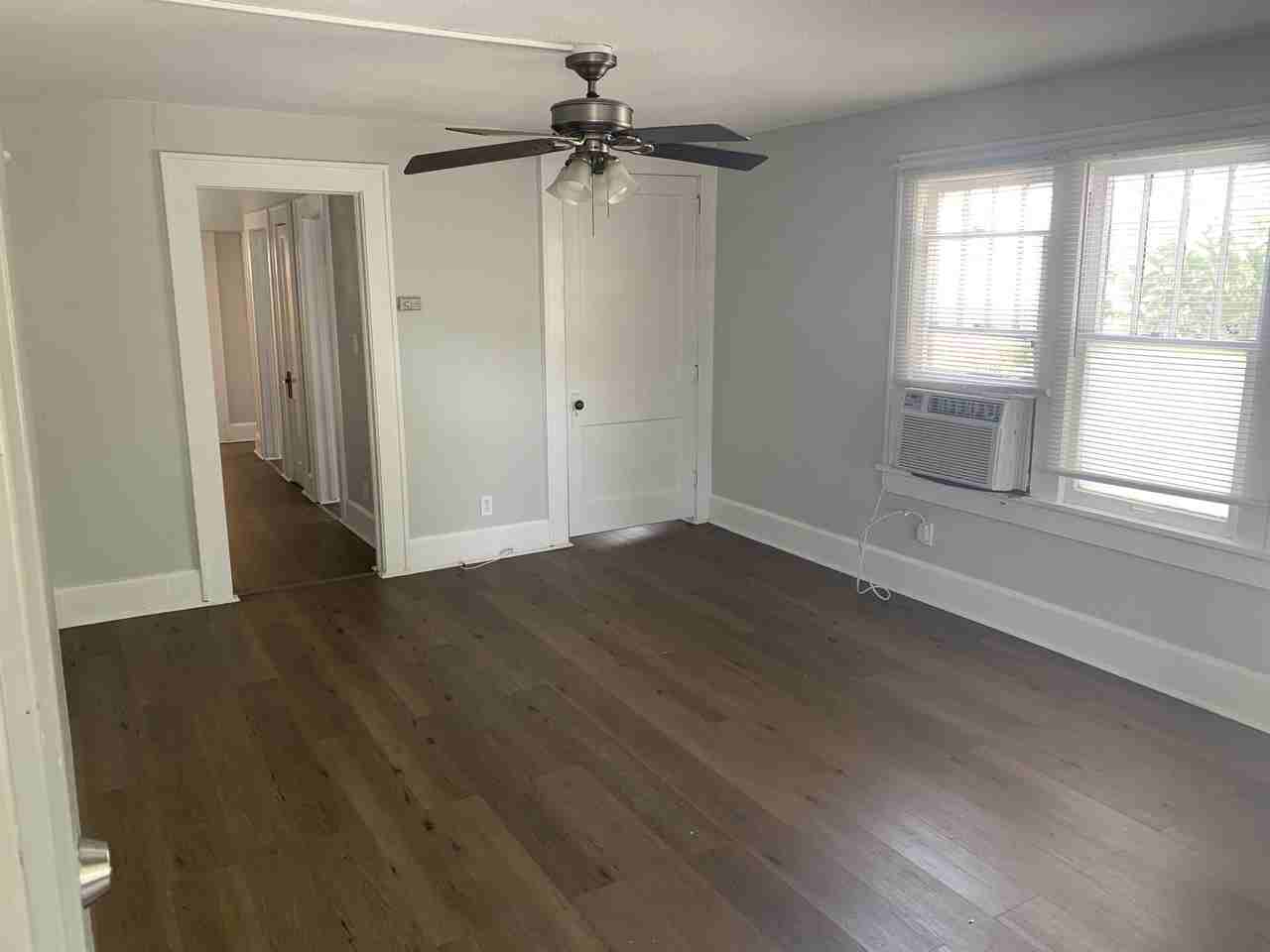 1026 12th Street North - Photo 3 of 13
