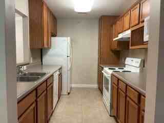 Pear Tree Court - Photo 4 of 15