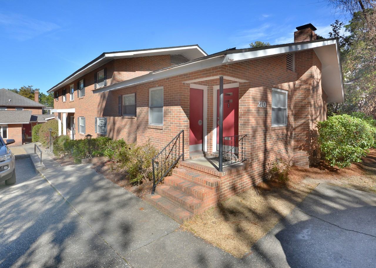 210 North May Street Apartments 210 N May St, Southern Pines, NC