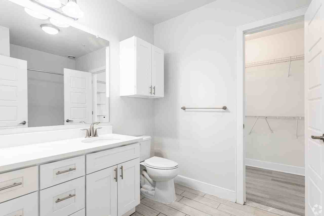 Meridia Park Avenue - Photo 4 of 21