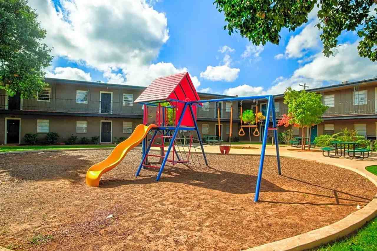 Chula Vista Apartments - Photo 4 of 40