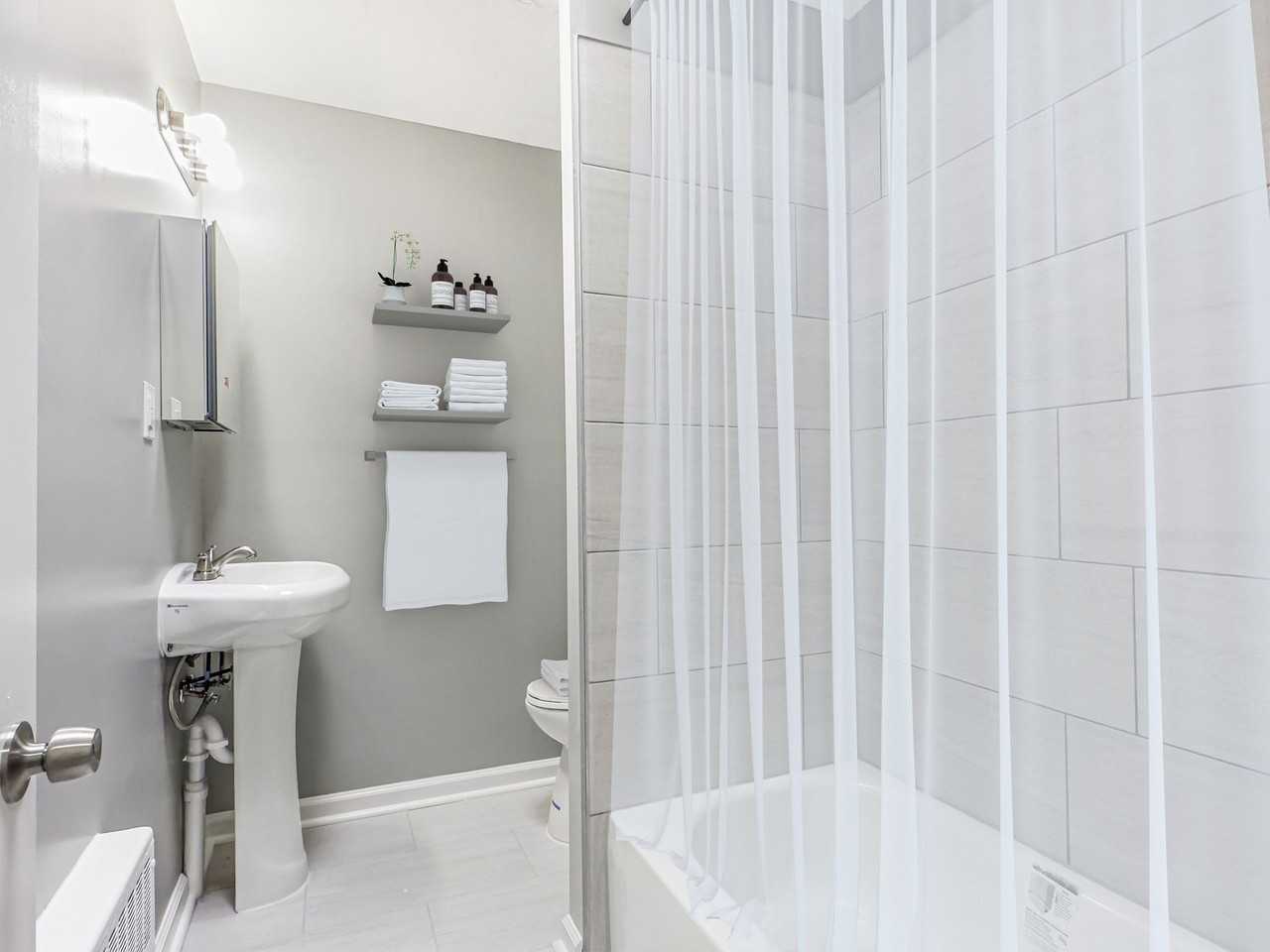 Broad Oaks Apartments - Photo 7 of 9