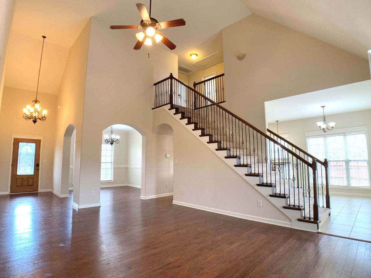 2524 Remington Trce - Photo 2 of 39