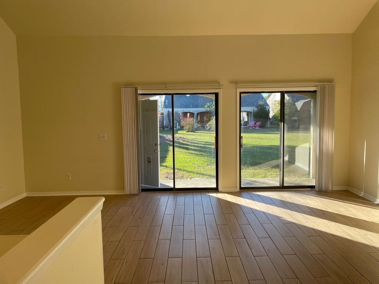 Arrow St Duplex - Photo 2 of 10