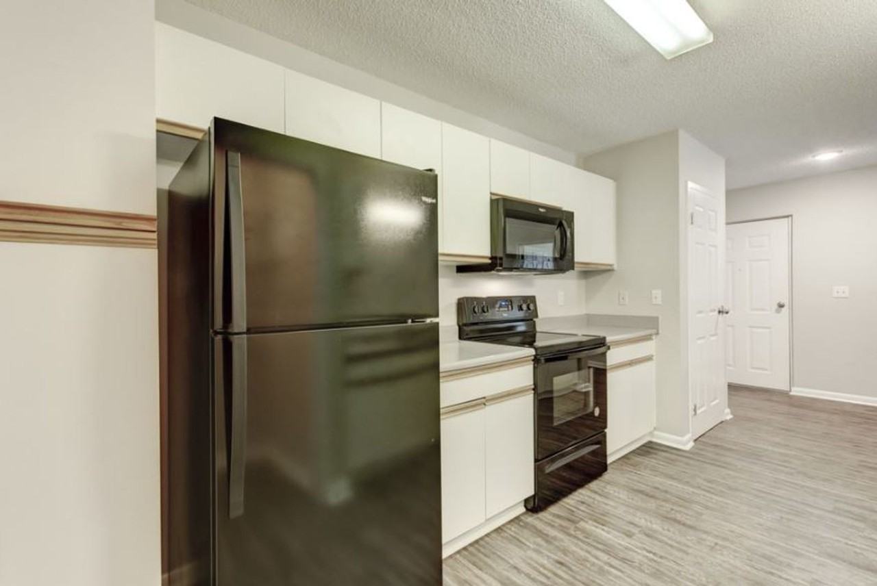 University Park Apartments - Photo 7 of 39