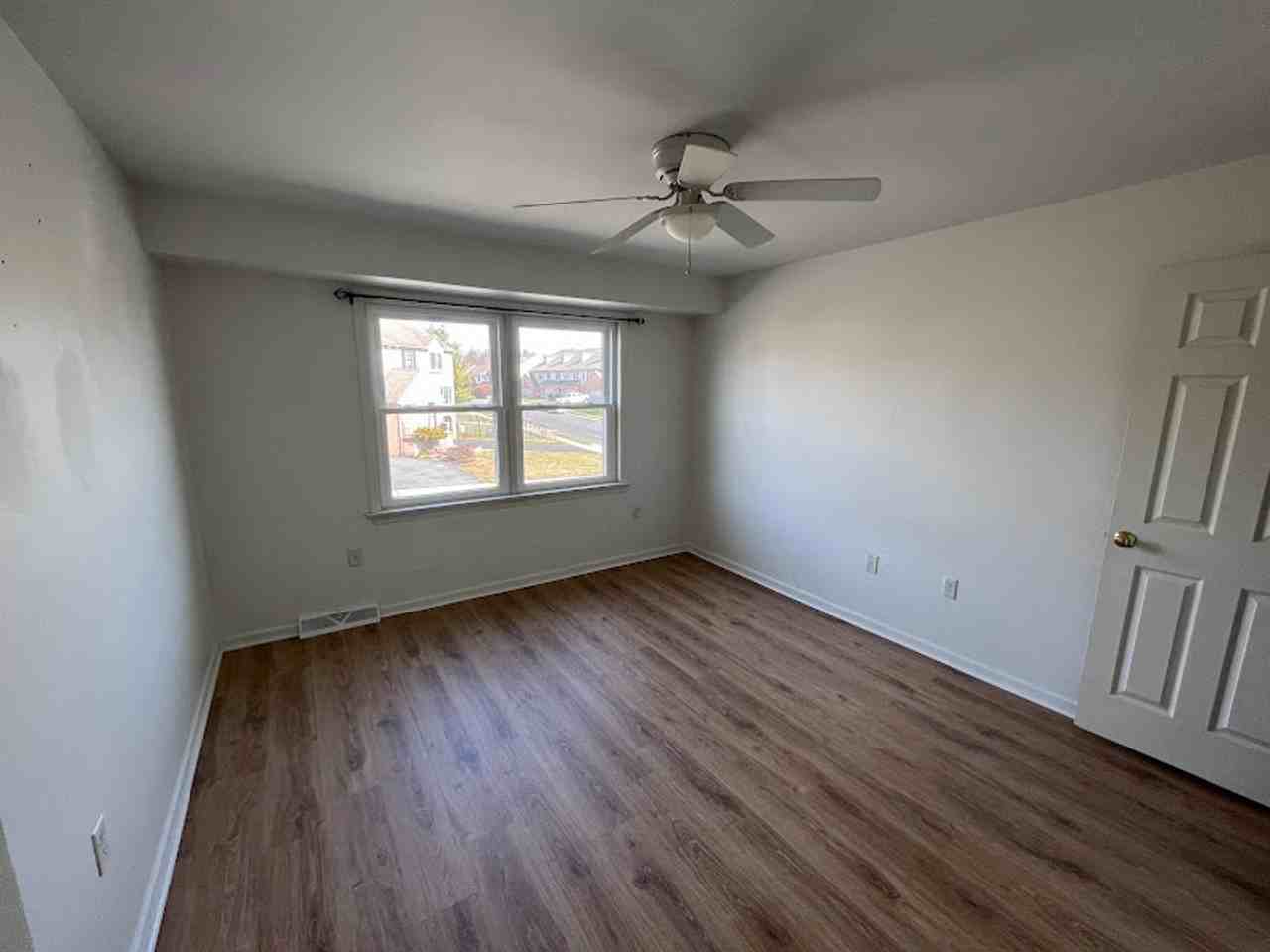 57 Spring Hill Ln - Photo 6 of 15