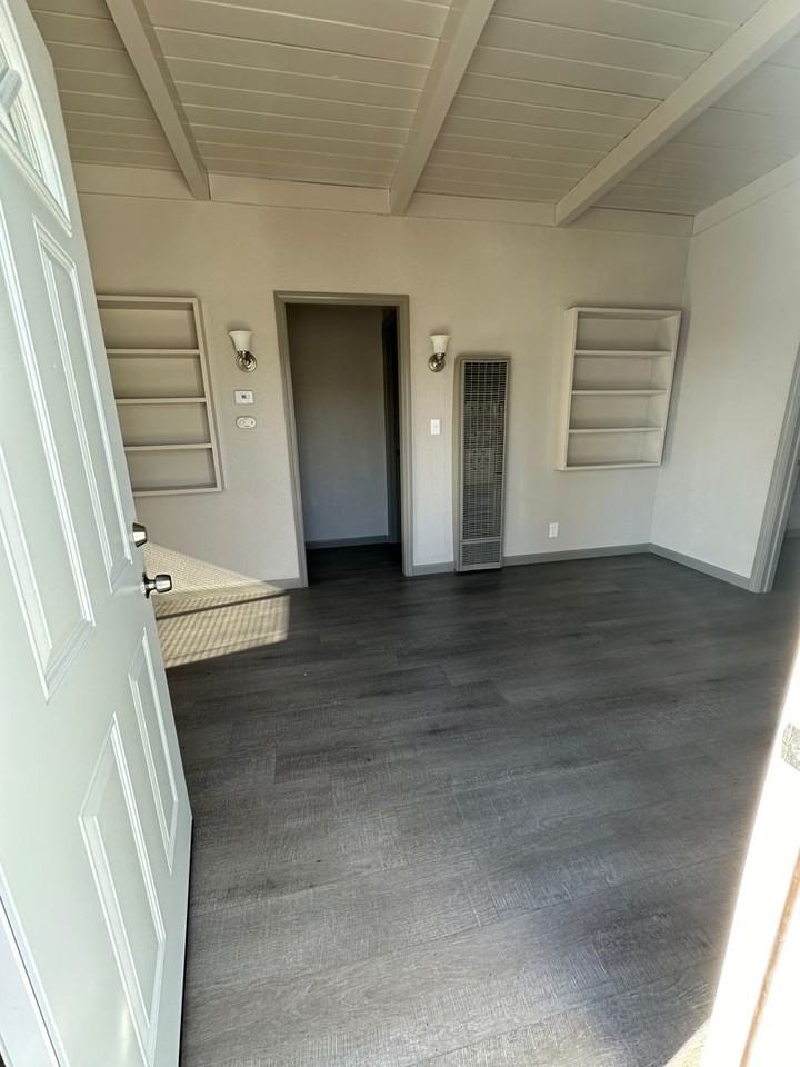 Park 126 - Photo 2 of 10