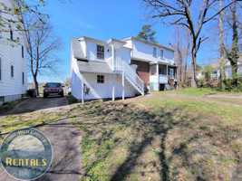featured image of 310 Ridge St Nw