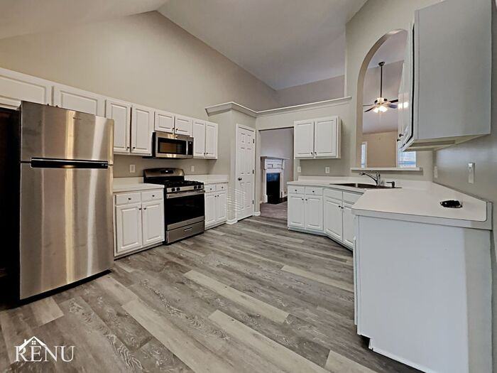 3831 Autumn View Ln Nw - Photo 2 of 25