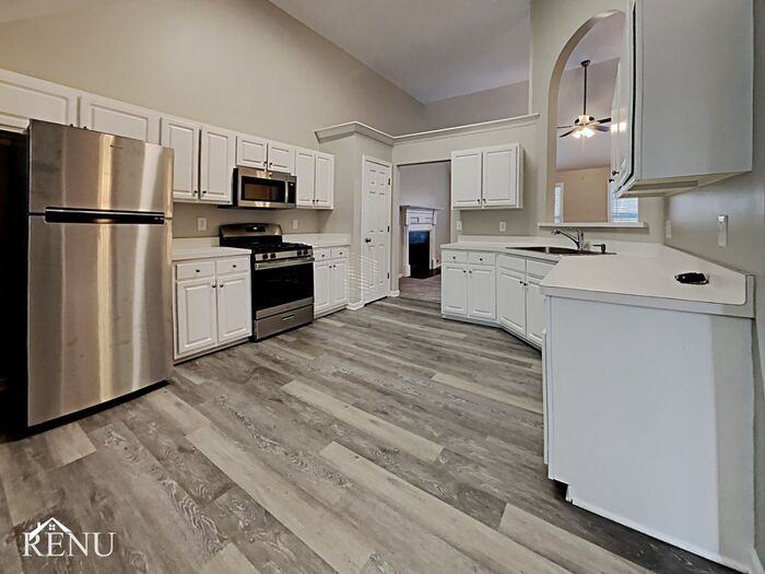 3831 Autumn View Ln Nw - Photo 3 of 25