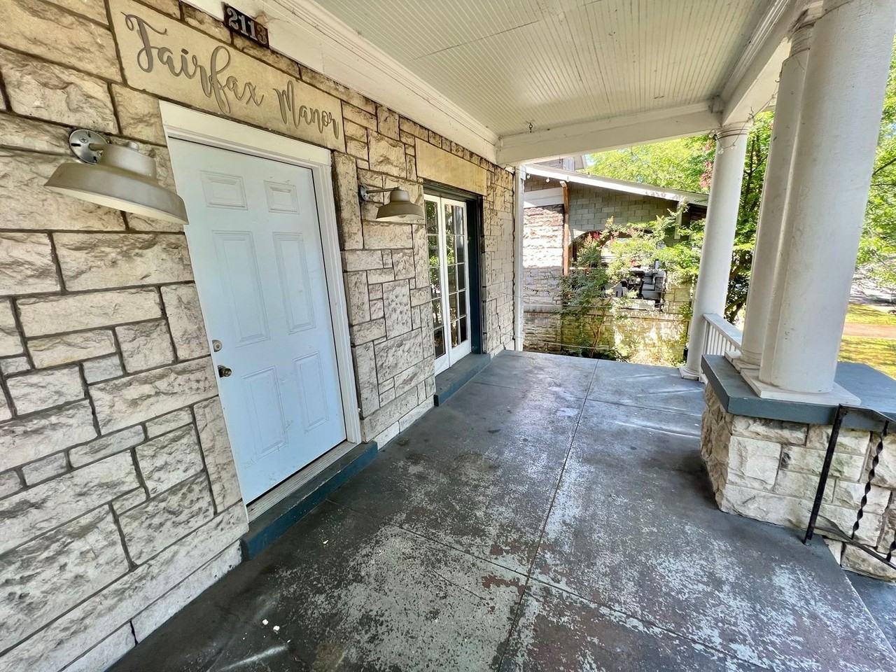 2113 Fairfax Ave - Photo 3 of 19