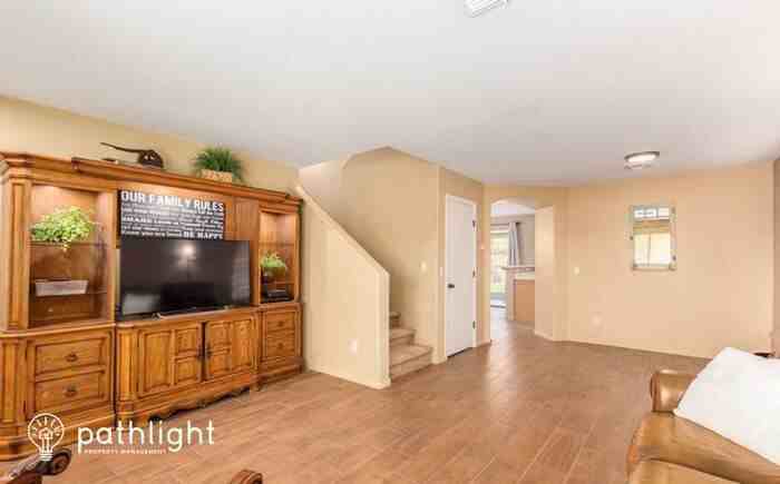 13185 W Clarendon Ave - Photo 2 of 13