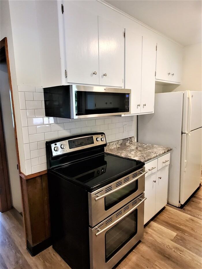 757 Terrace Dr - Photo 3 of 18