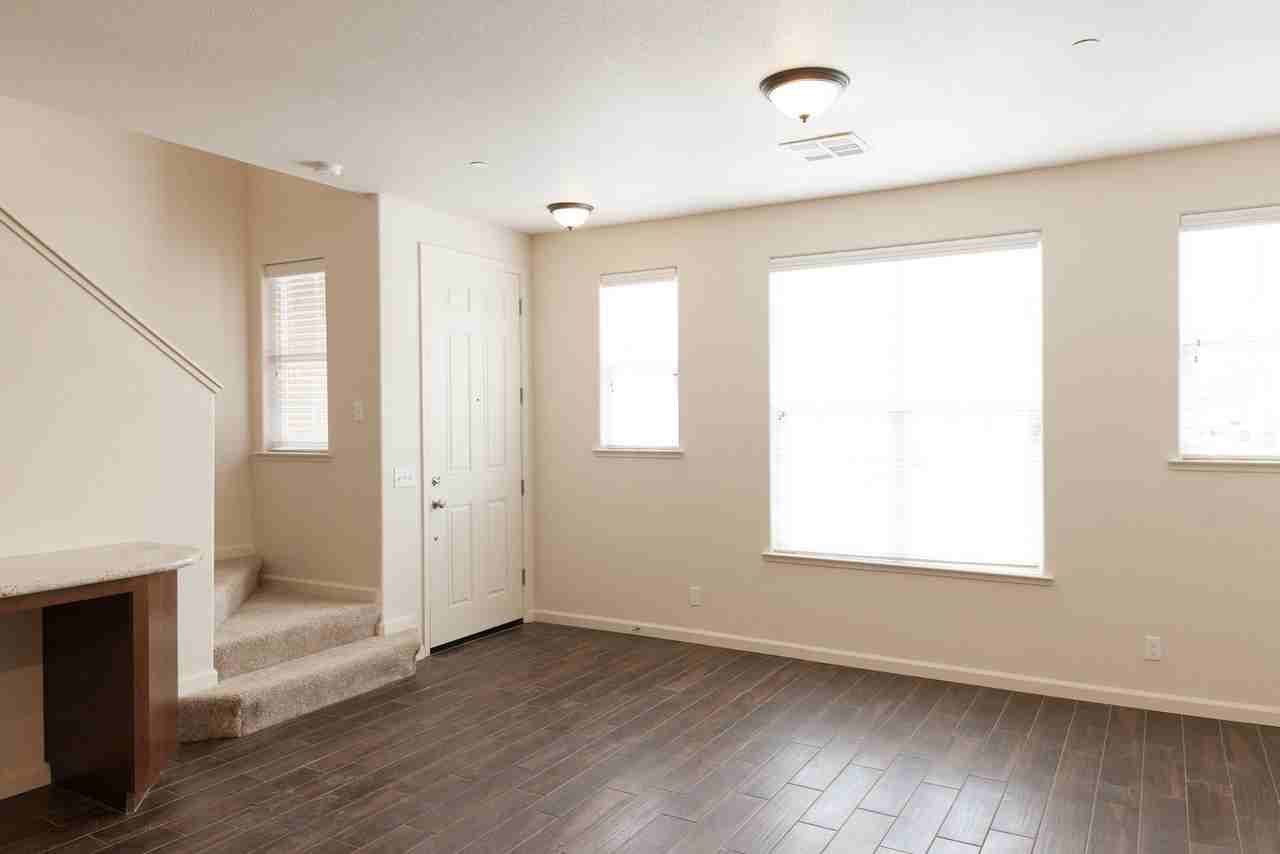 Avalon Estates - Photo 5 of 29