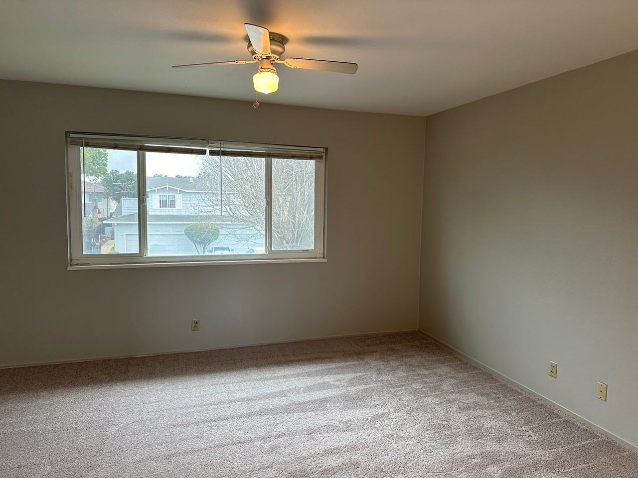 723 Concord Ave - Photo 3 of 6