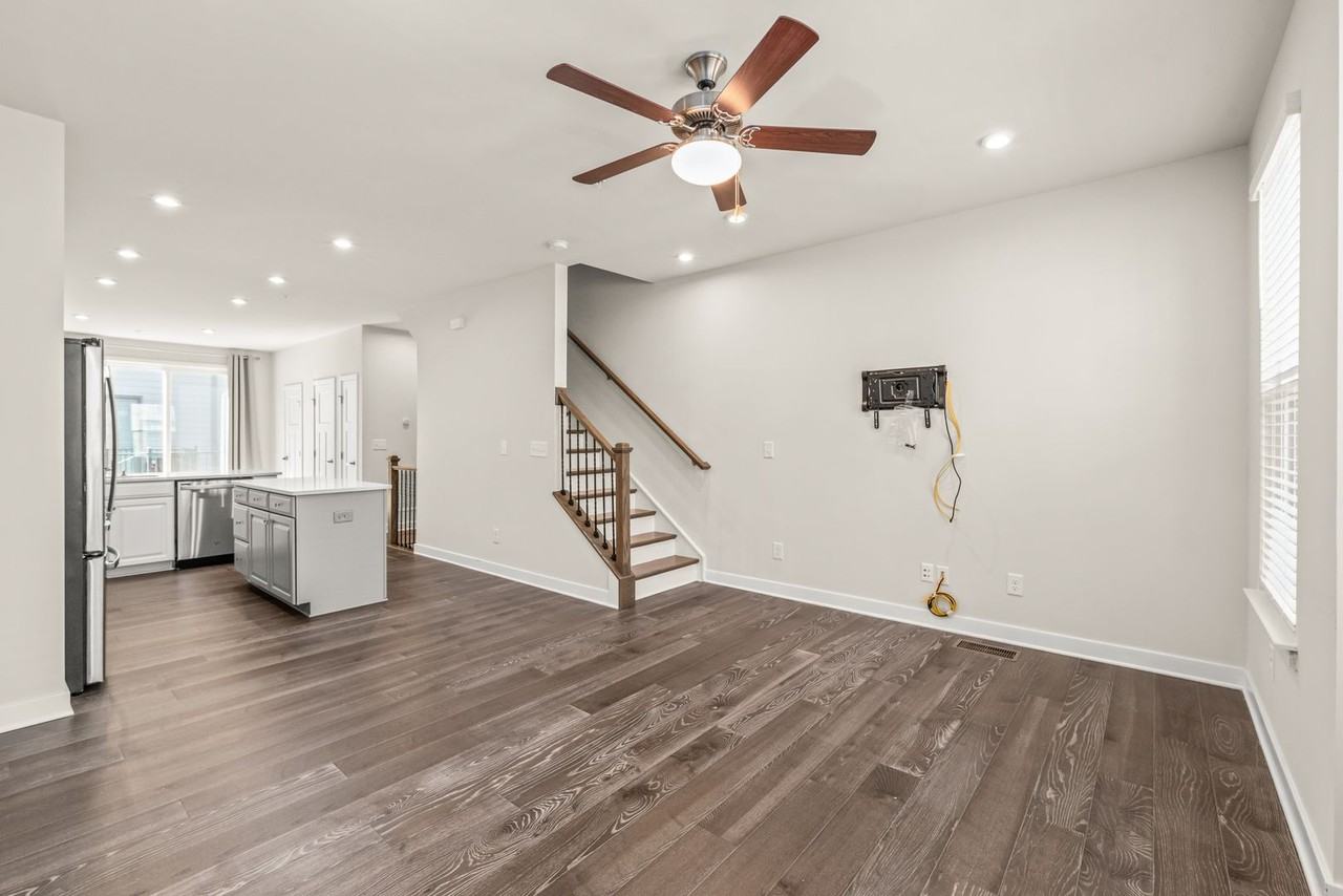 135 Music Hall Way - Photo 7 of 36