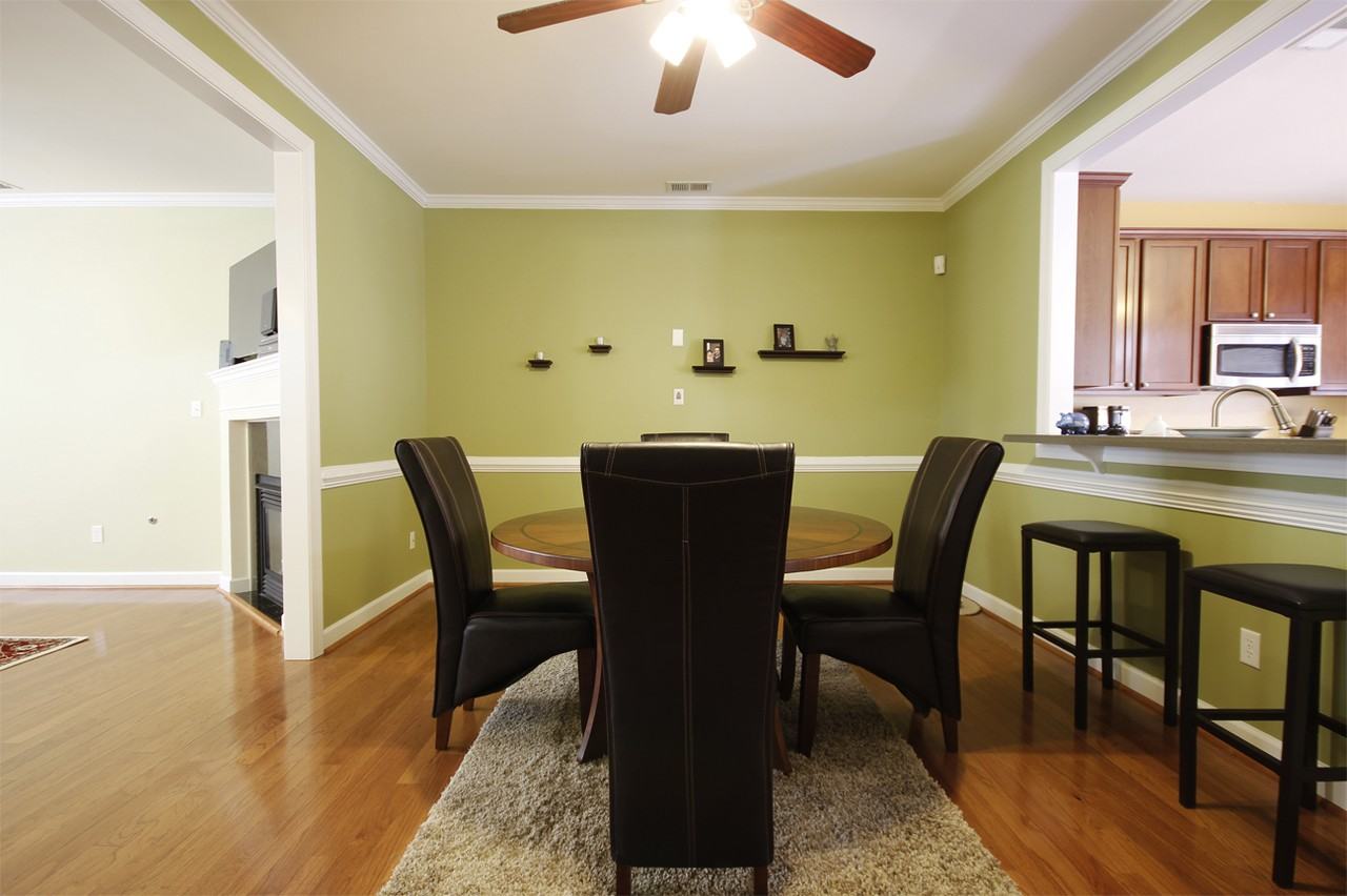 105 Green St - Photo 6 of 23