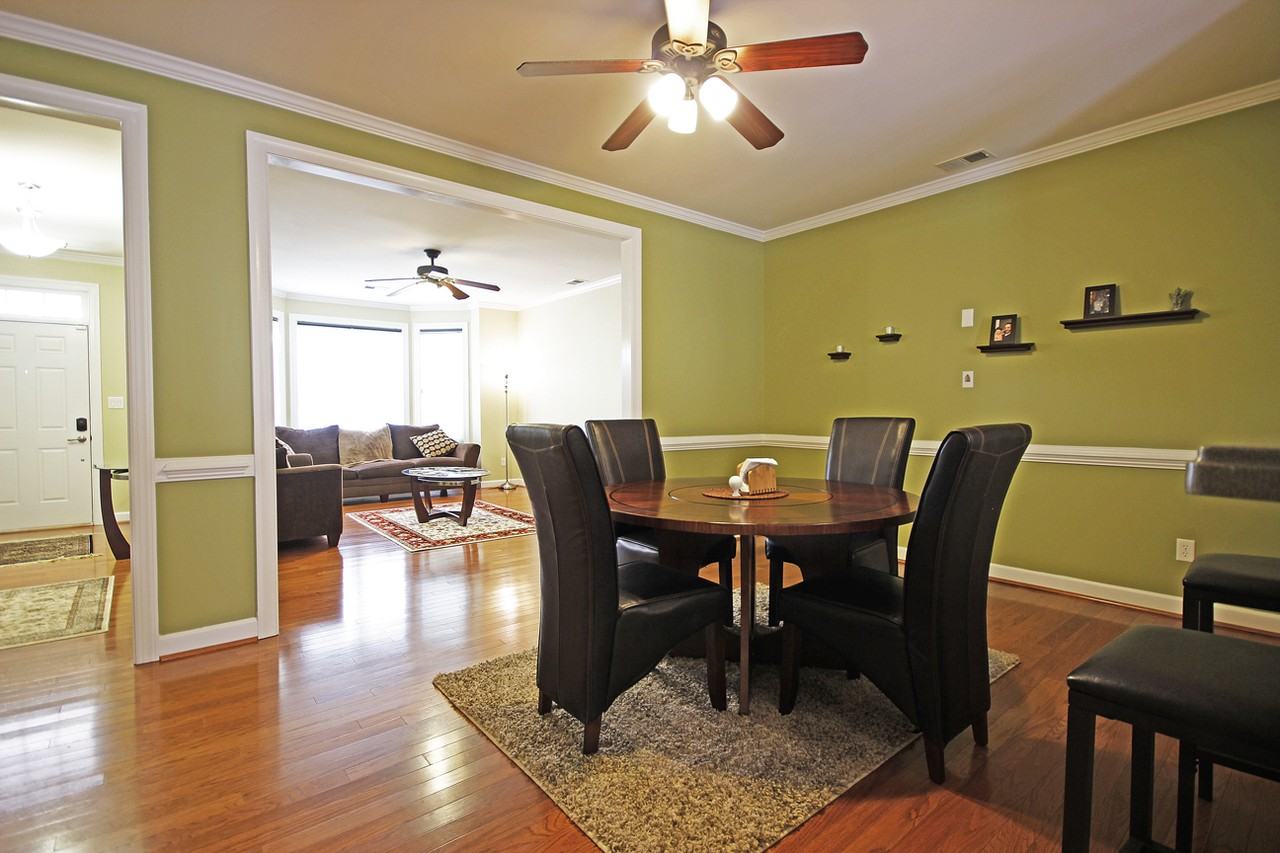 105 Green St - Photo 7 of 23
