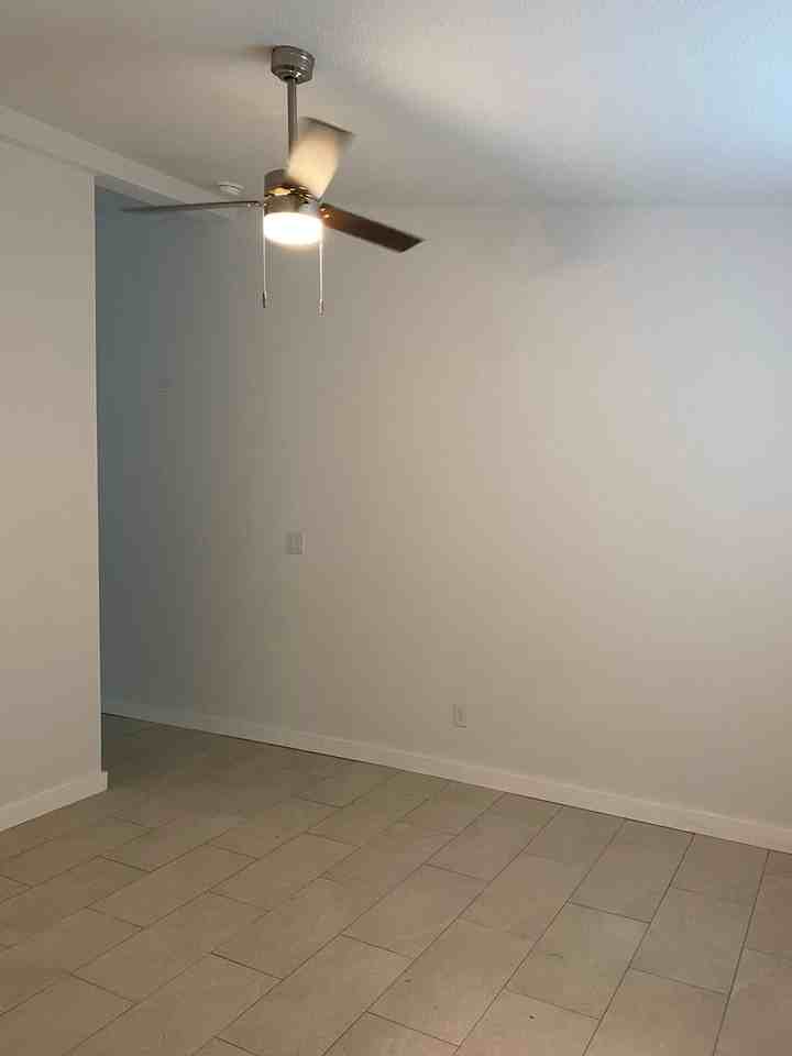 1115 GUADALUPE ST. - Photo 4 of 13