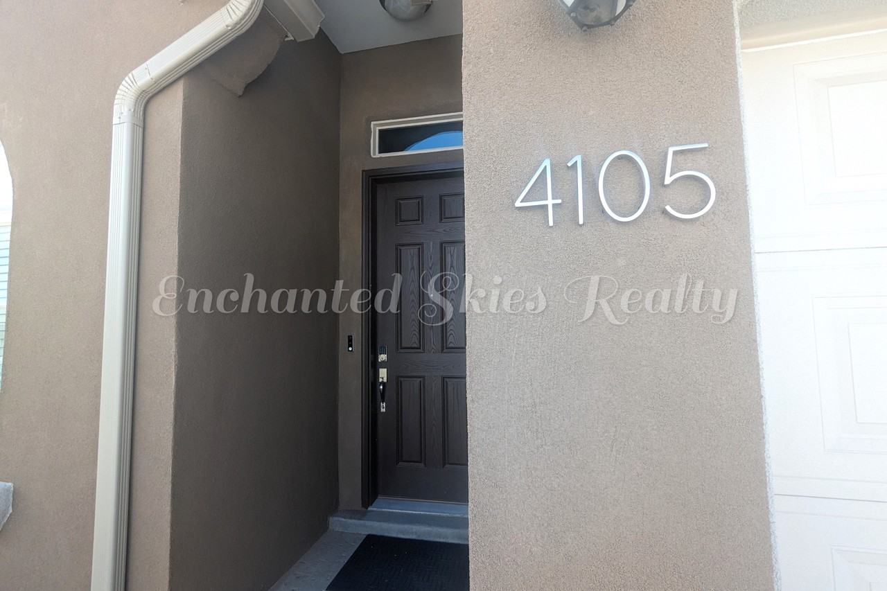 4105 Crowned Eagle Loop Ne #NA - Photo 3 of 43
