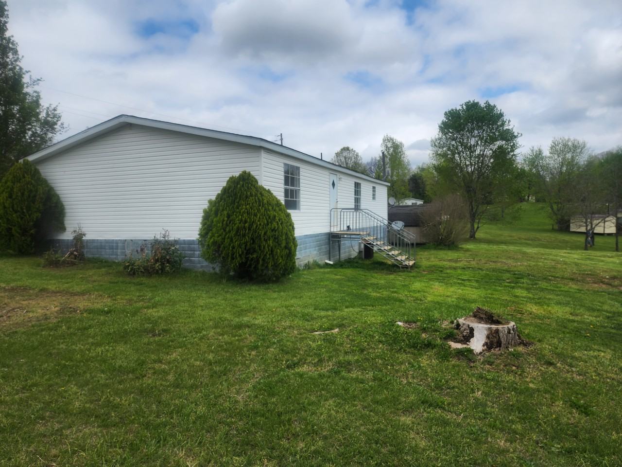 11211 Allen Dr #NA - Photo 3 of 17