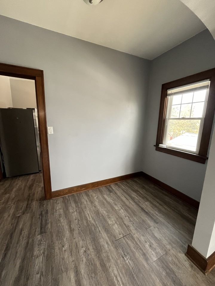 518 S 8th St #2 - Photo 6 of 9