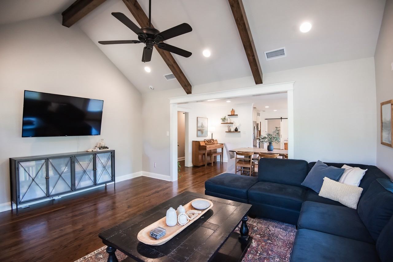 417 E Dodge St #NA - Photo 3 of 31