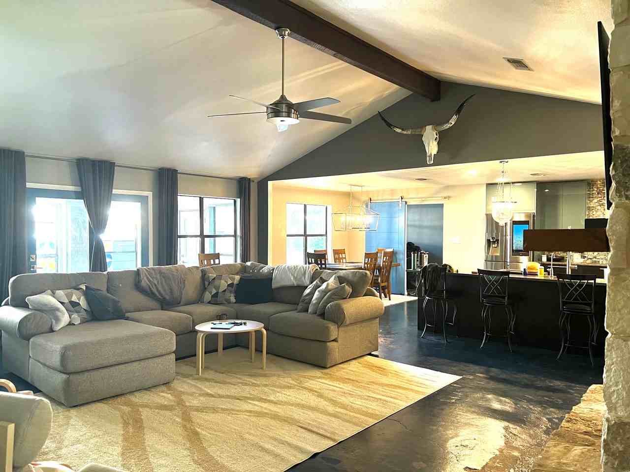 203 Elmwood Dr #NA - Photo 2 of 8