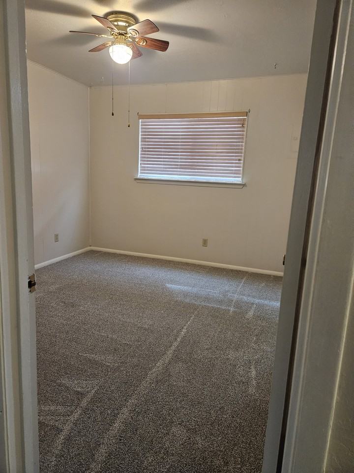 3513 Sierra Vista Dr #NA - Photo 6 of 11