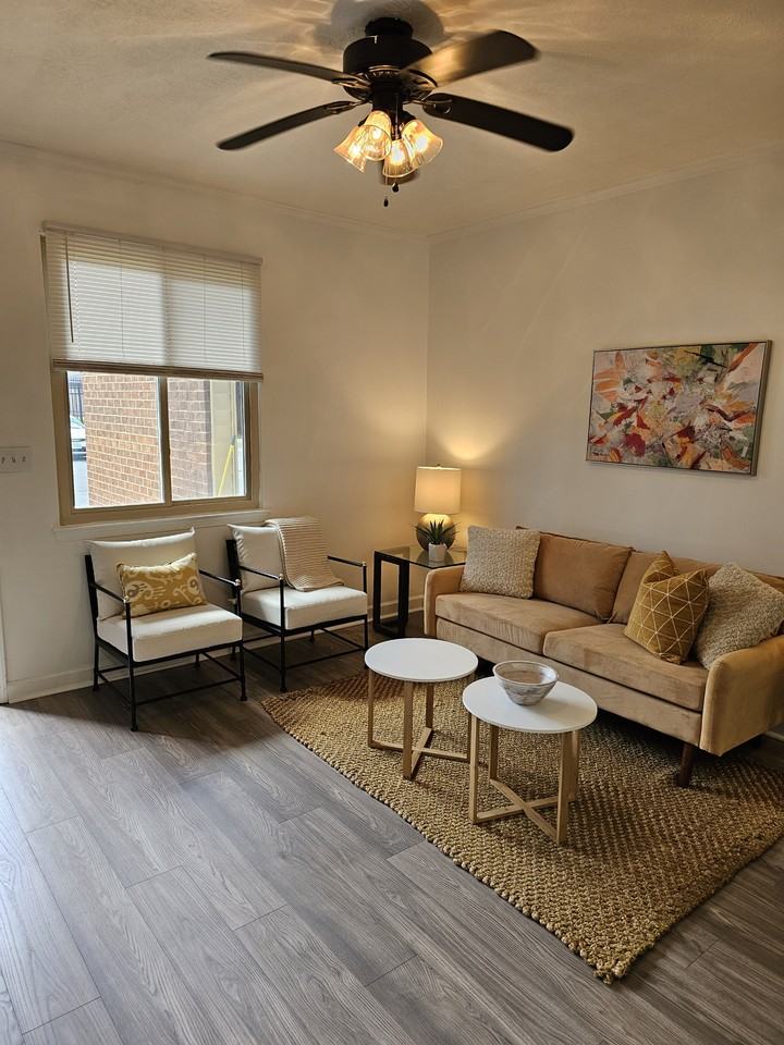 306 Pacific Dr #306 - Photo 4 of 16