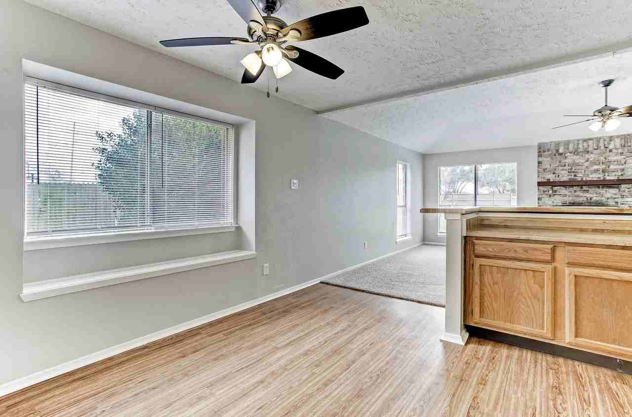 19939 Edensborough Dr - Photo 2 of 38