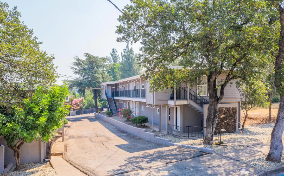 Cascade Apartments - Photo 3 of 11