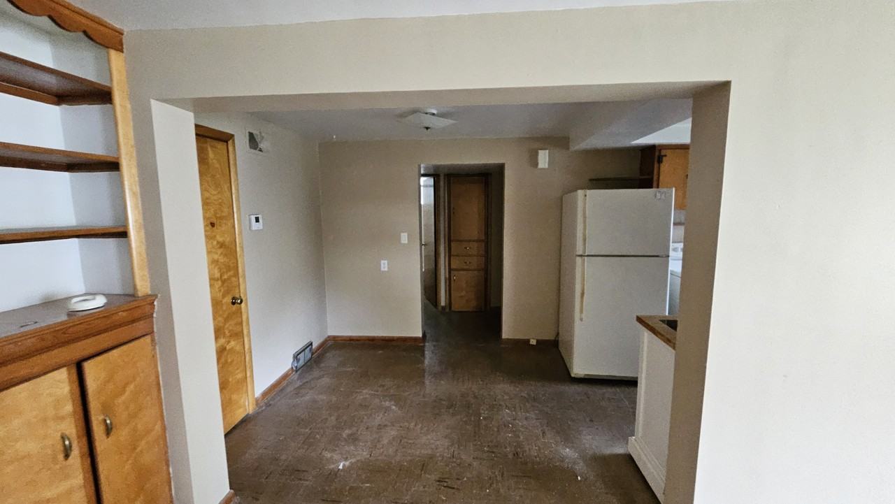 1402 17th St Nw #00 - Photo 2 of 10