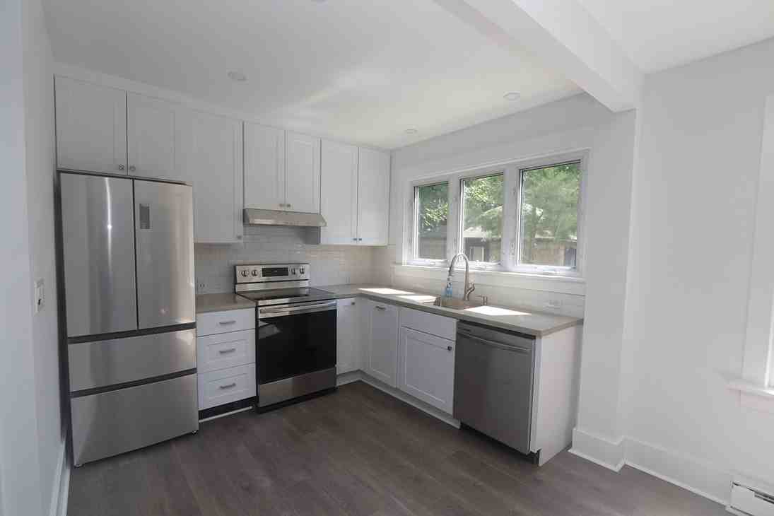 16 Fairfield St #2 - Photo 3 of 16