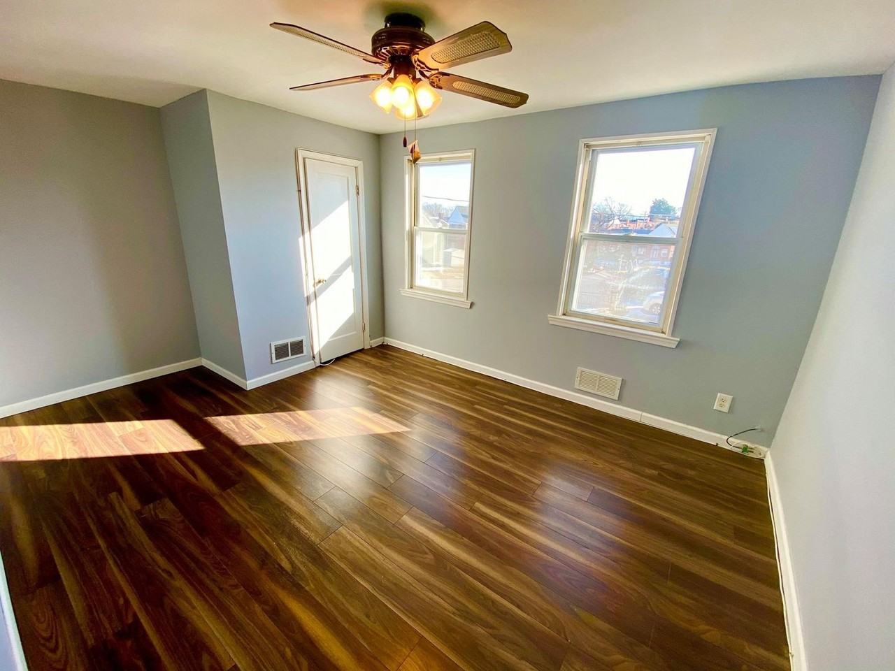 4403 Eldone Rd - Photo 5 of 11