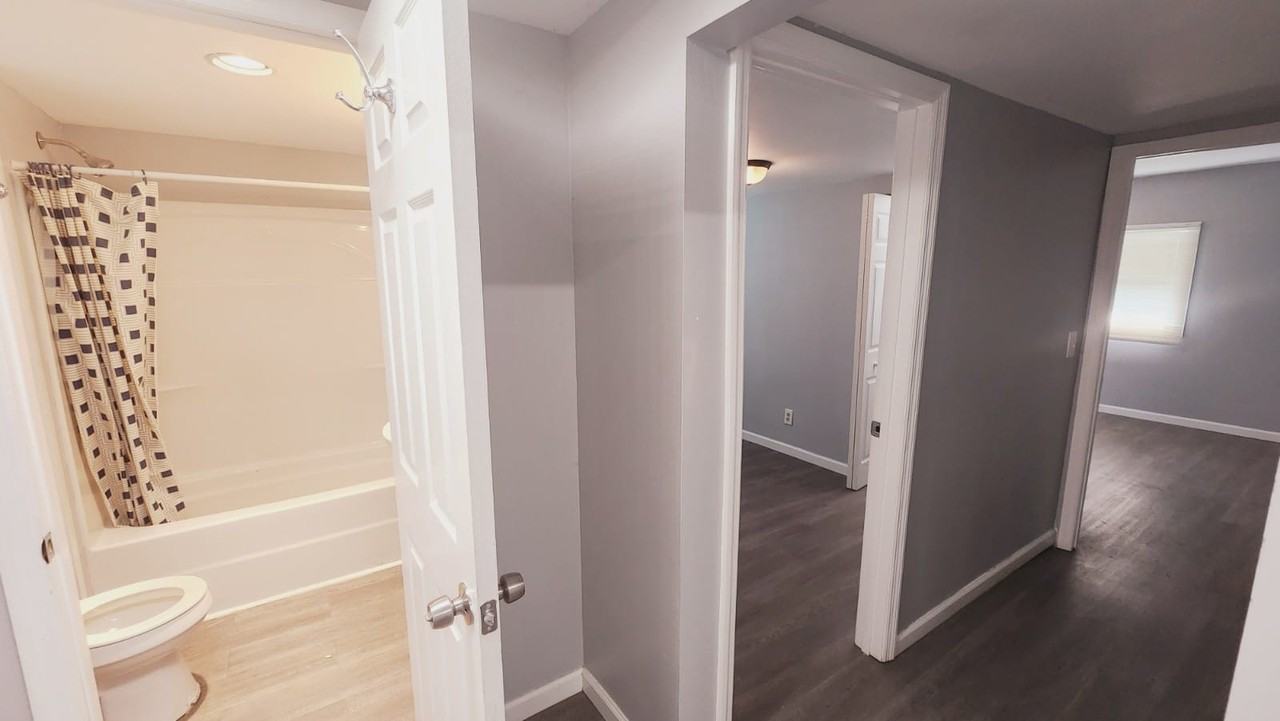 2102 Adams Ave #NA - Photo 6 of 14