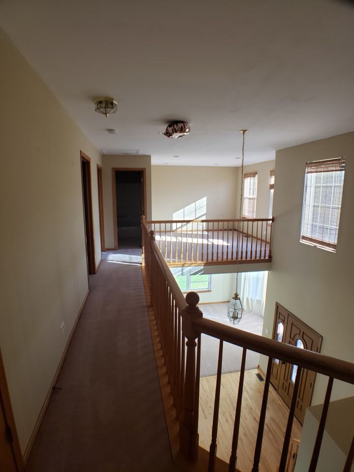 627 Thompson Ave #NA - Photo 2 of 20