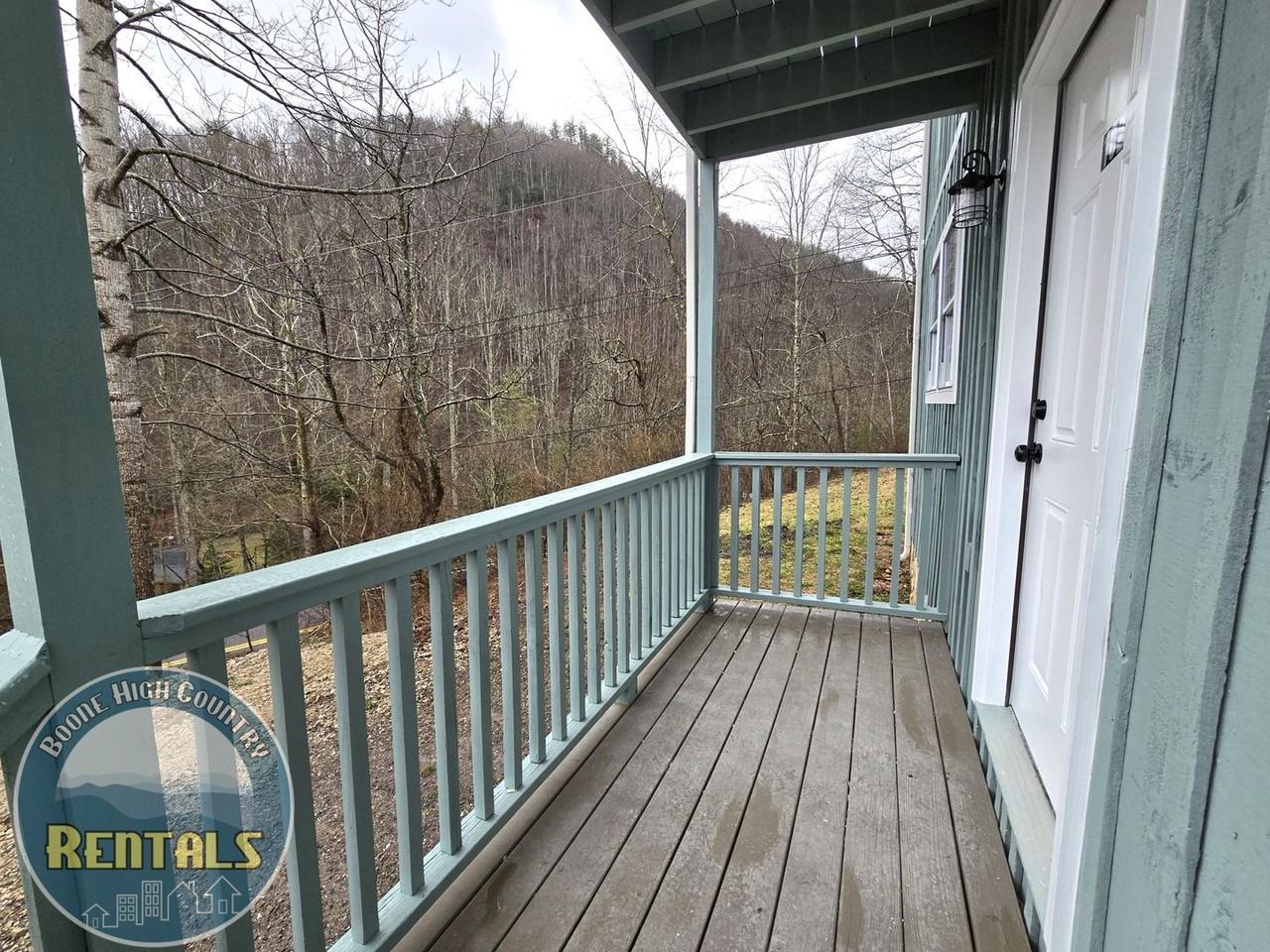 6672 Roan Creek Rd - Photo 3 of 18